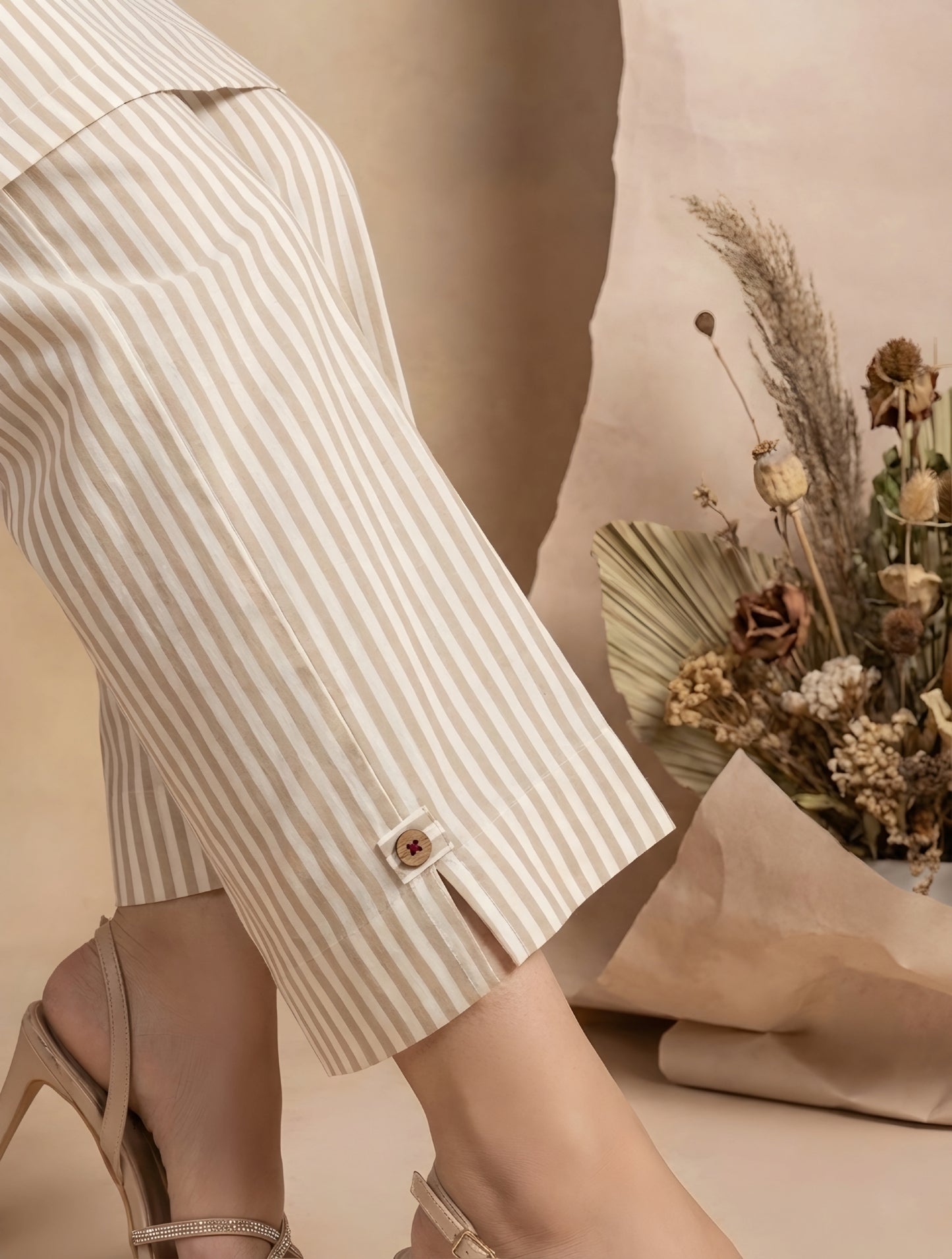 Checkmate Beige - Short