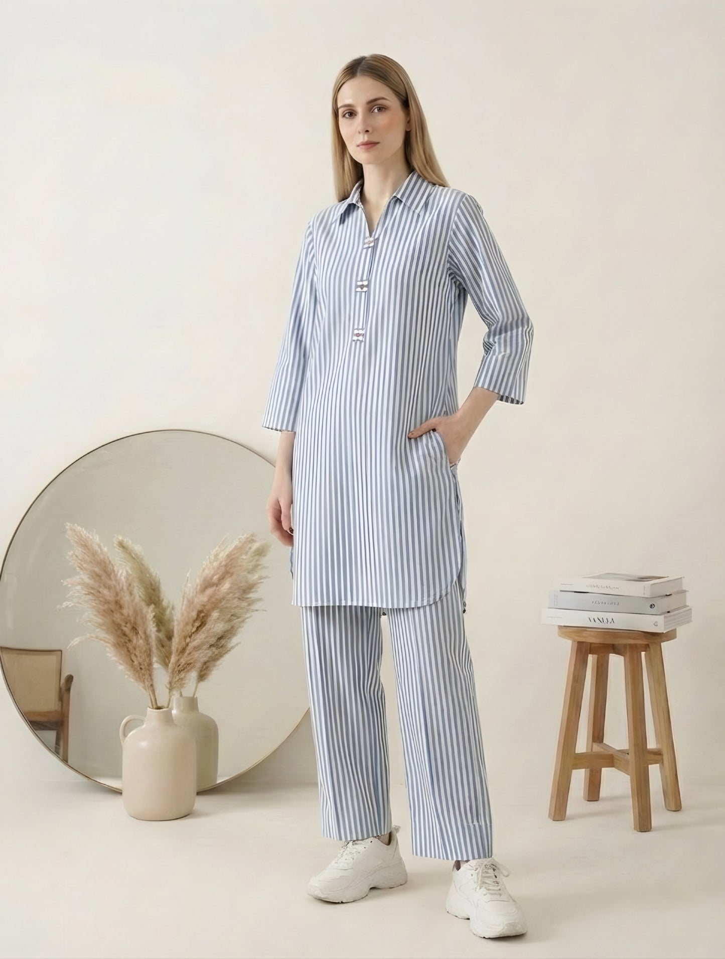 Checkmate Blue - Short