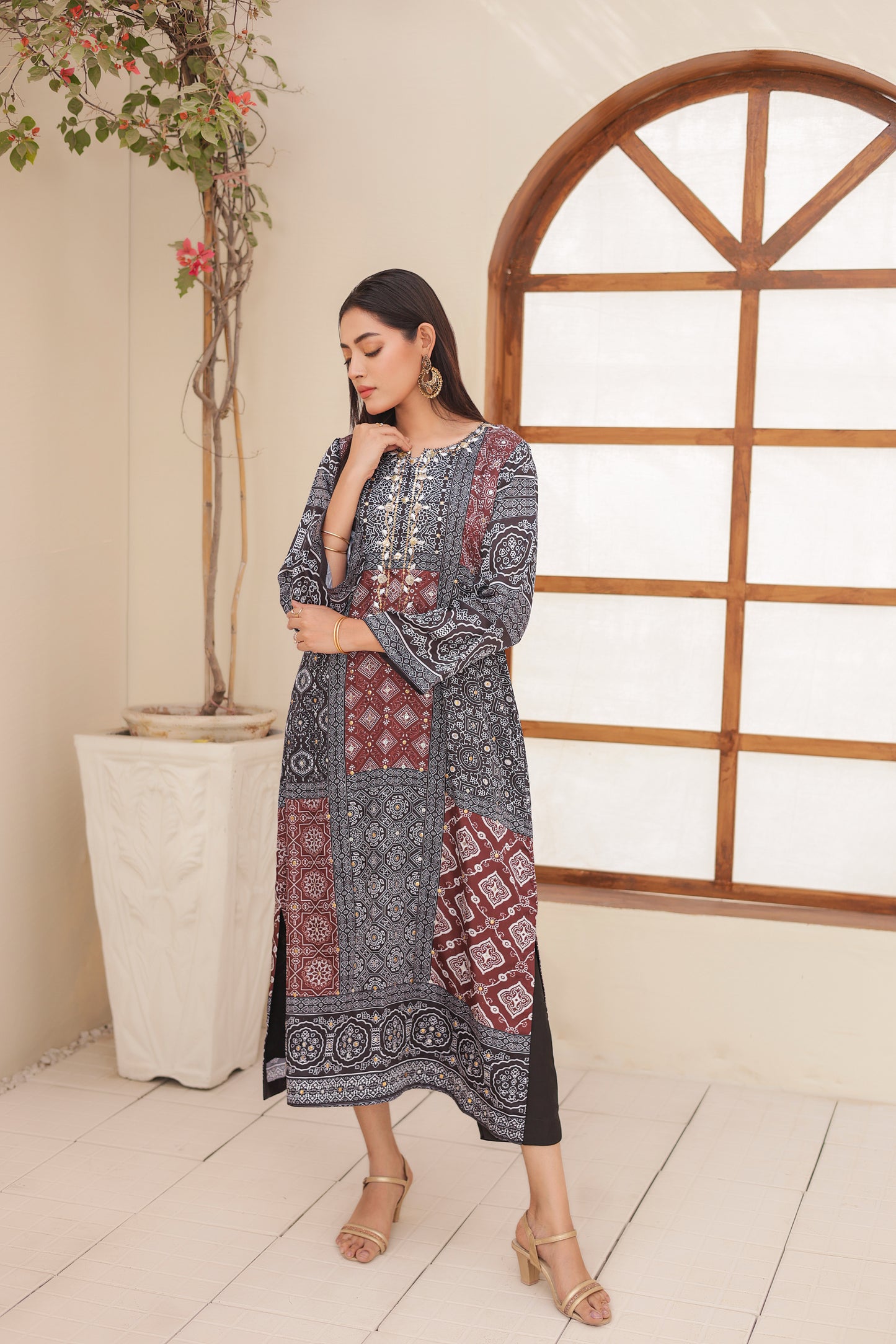 Ajrak Kaftan - Brown